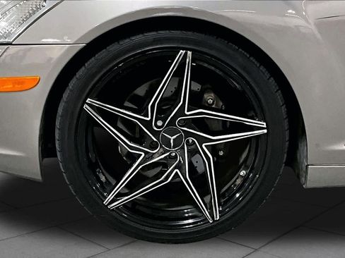 Used 2007 Mercedes-Benz S 550 image 9