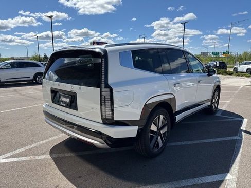 New 2026 Hyundai Ioniq 9 SEL image 6