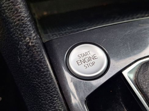 Used 2022 Volkswagen Tiguan SEL R-Line image 23