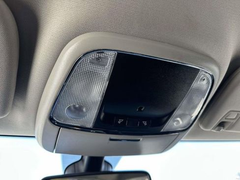 Certified 2020 Dodge Durango SXT image 40