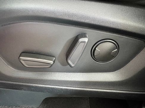 Used 2023 Ford Explorer ST-Line AWD/4WD image 11