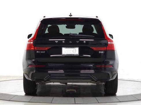 Certified 2025 Volvo XC60 B5 Plus AWD/4WD image 8