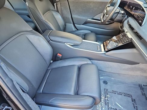 Used 2024 Lucid Air Touring AWD/4WD image 18