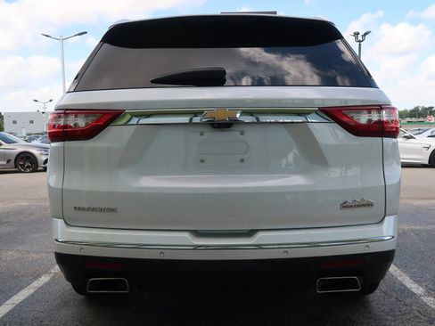 Used 2021 Chevrolet Traverse High Country FWD image 10