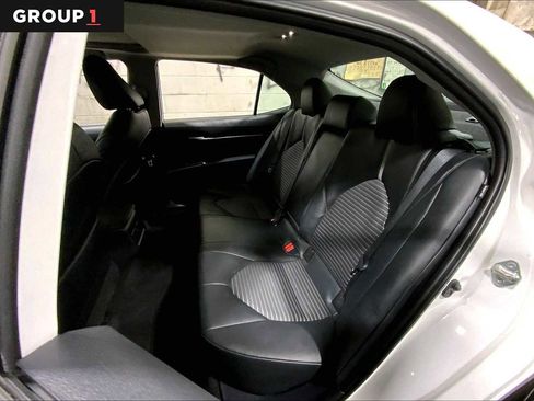 Certified 2020 Toyota Camry SE image 20
