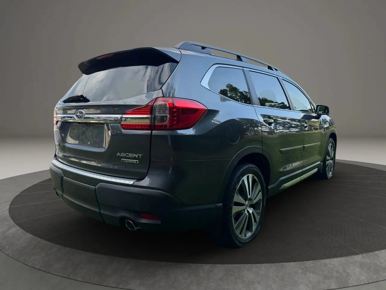 Used 2019 Subaru Ascent Touring w/ Popular Package #3 AWD/4WD image 5