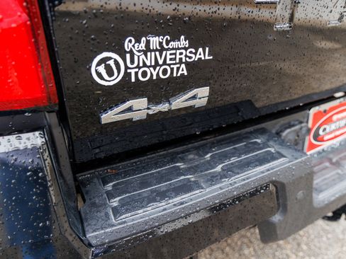 Certified 2025 Toyota Tacoma SR5 w/ SR5 Upgrade Package AWD/4WD image 15
