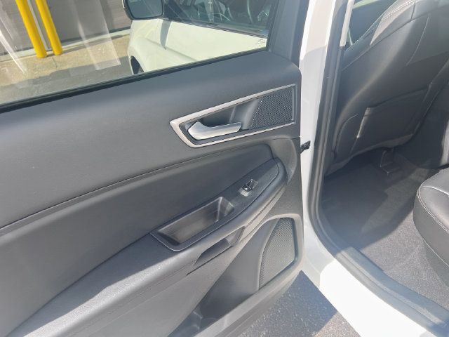Used 2023 Ford Edge SEL w/ Convenience Package AWD/4WD image 38