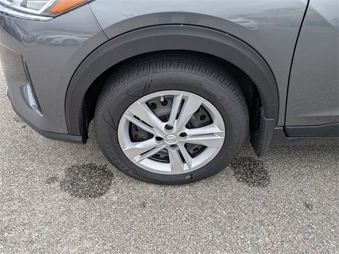 New 2025 Nissan Kicks Play S image 10