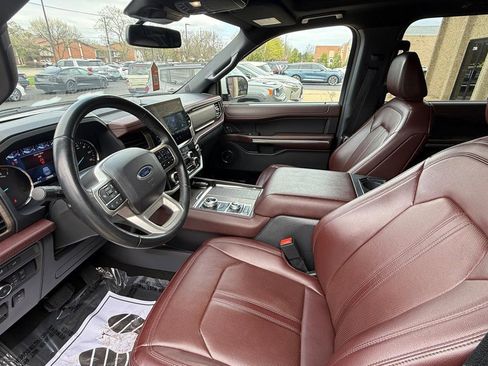 Used 2024 Ford Expedition Max Limited image 9