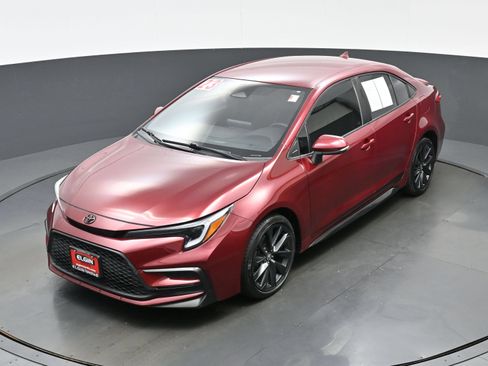 Used 2023 Toyota Corolla SE FWD image 35