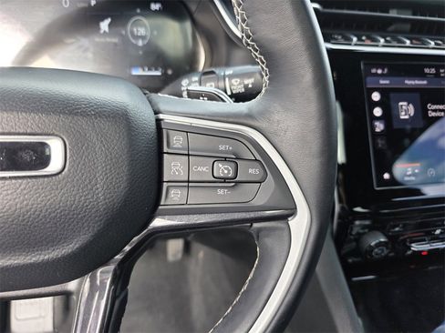 Used 2022 Jeep Grand Cherokee Altitude image 22