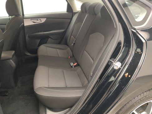 Used 2024 Kia Forte LXS image 18