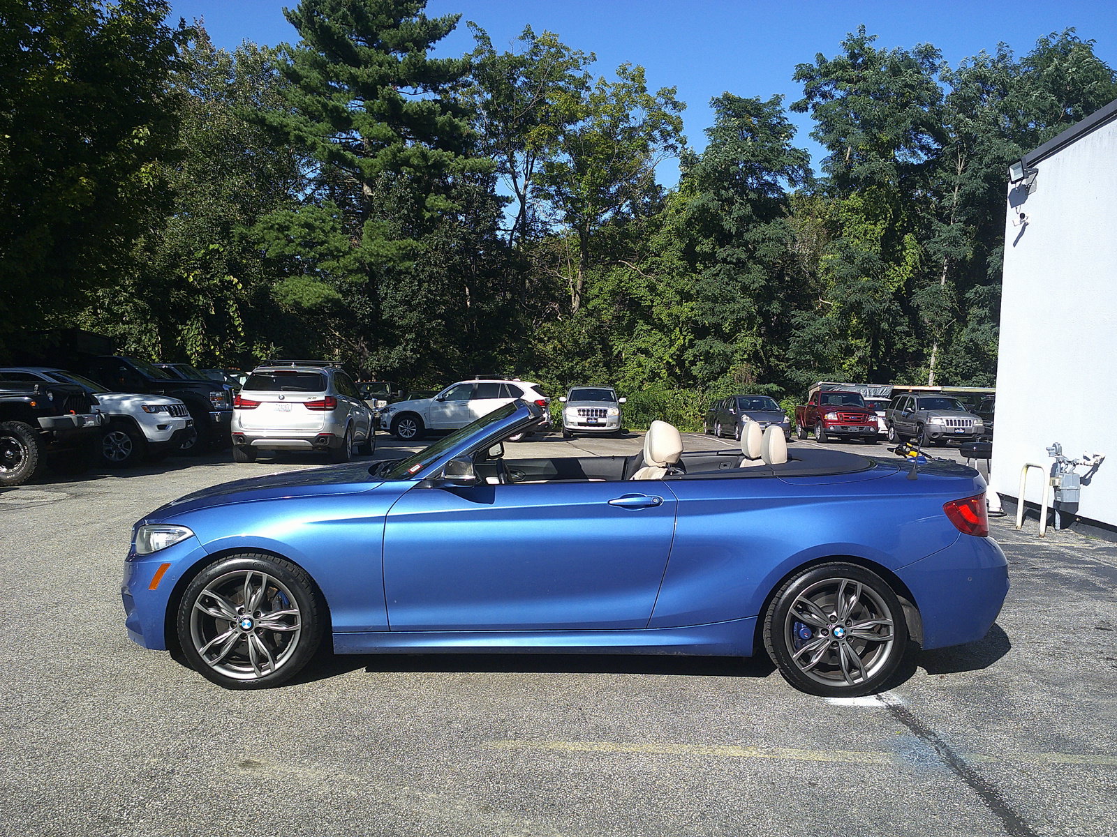 Used 2016 BMW M235i xDrive Convertible AWD/4WD image 11