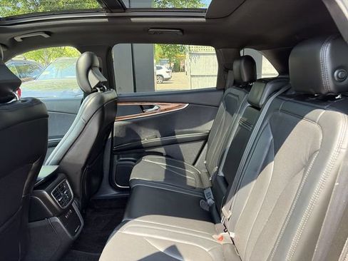 Used 2016 Lincoln MKX Reserve w/ Climate Package AWD/4WD image 22