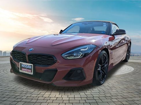 Used 2024 BMW Z4 sDrive30i w/ Premium Package image 9