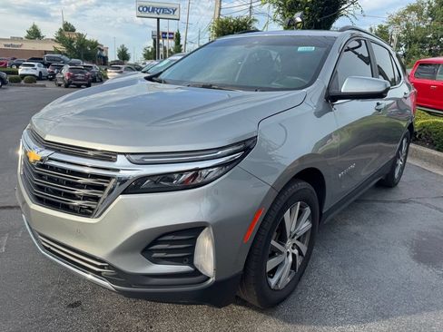 Used 2023 Chevrolet Equinox LT FWD image 1
