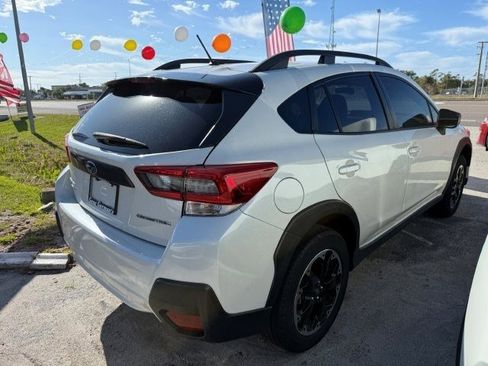 Used 2022 Subaru Crosstrek 2.0i image 6