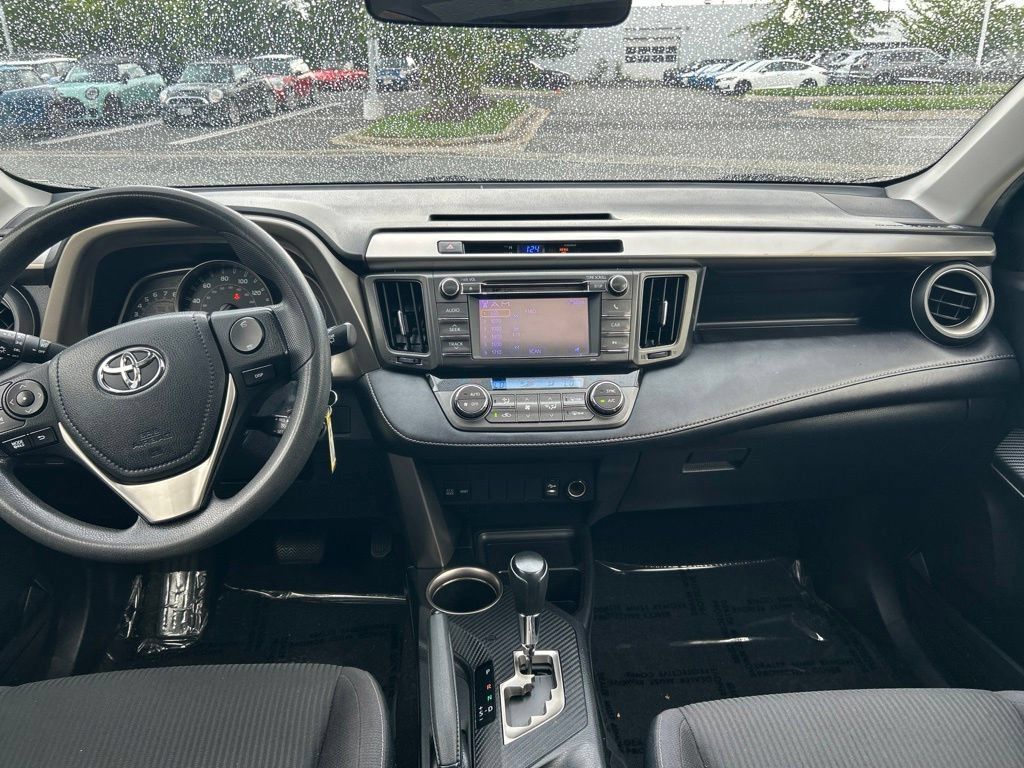 Used 2013 Toyota RAV4 XLE AWD/4WD image 26