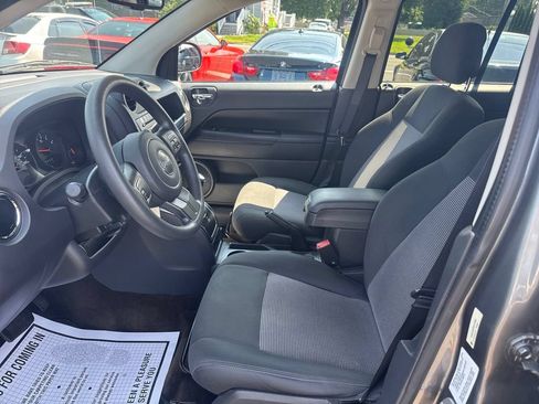 Used 2013 Jeep Compass Sport AWD/4WD image 9