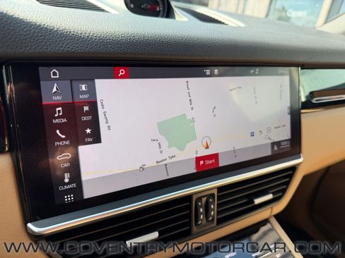 Used 2019 Porsche Cayenne AWD/4WD image 21