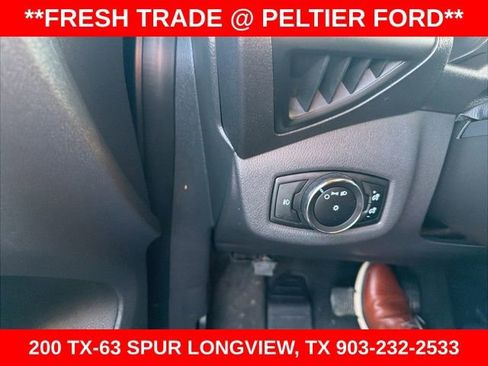 Used 2016 Ford Transit Connect XLT image 16