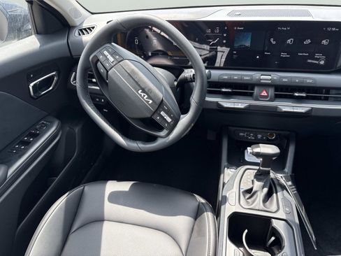 New 2026 Kia K4 EX FWD image 13