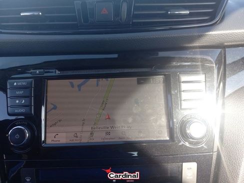 Used 2022 Nissan Rogue Sport SL w/ Premium Package image 32