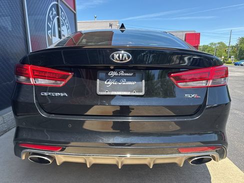 Used 2018 Kia Optima SX w/ Technology Package FWD image 9