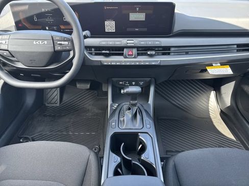 New 2026 Kia K4 FWD image 14
