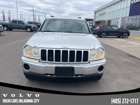 Used 2007 Jeep Grand Cherokee Laredo image 2