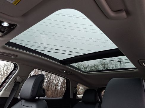 Used 2025 Kia Sportage SX image 14