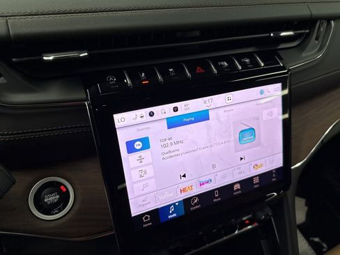 Used 2025 Jeep Grand Cherokee Summit image 28