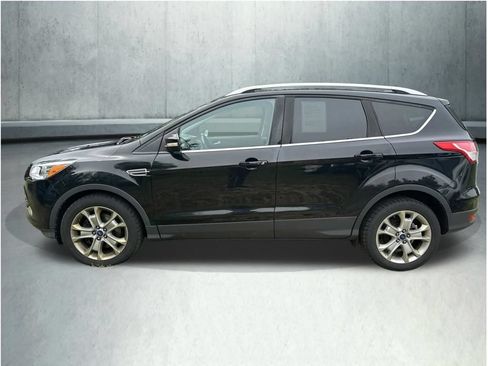 Used 2016 Ford Escape Titanium AWD/4WD image 2