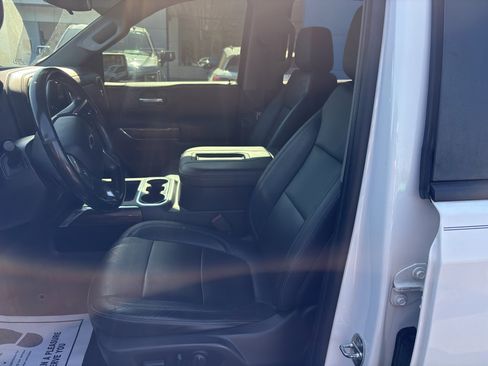 Used 2020 Chevrolet Silverado 1500 RST image 12