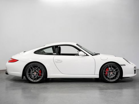 Used 2009 Porsche 911 Carrera S RWD image 2