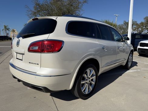 Used 2014 Buick Enclave Premium w/ Trailering Provision Package image 4