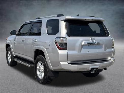 Used 2020 Toyota 4Runner SR5 AWD/4WD image 20