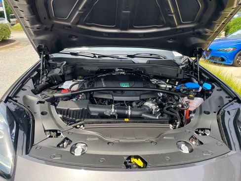 New 2025 Maserati Grecale GT image 10