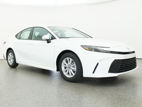 New 2026 Toyota Camry LE FWD image 29