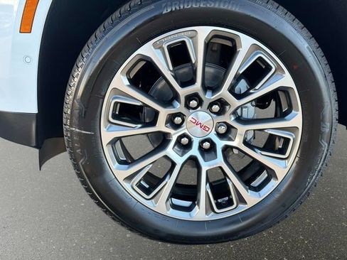 New 2026 GMC Yukon Denali image 10