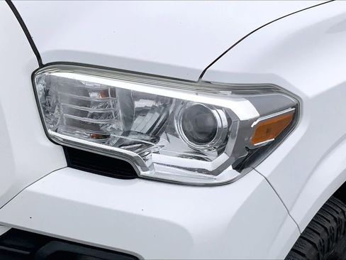 Used 2020 Toyota Tacoma SR5 w/ Blackout Package image 27