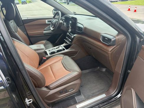 Used 2022 Ford Explorer King Ranch AWD/4WD image 4