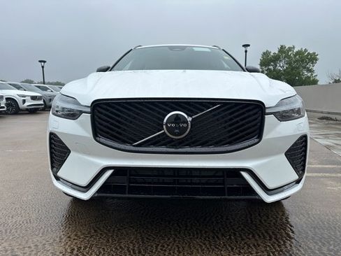 New 2026 Volvo XC60 B5 Plus w/ Protection Package Premier image 2