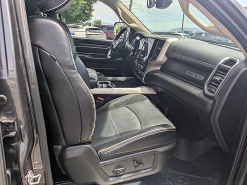 Used 2019 RAM 3500 Laramie AWD/4WD image 32