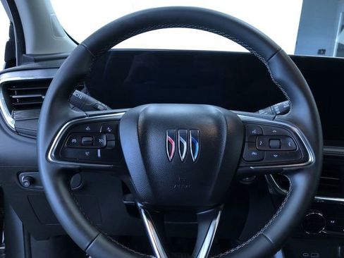 Used 2025 Buick Encore GX Preferred AWD/4WD image 25