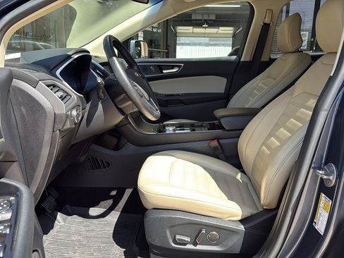 Used 2019 Ford Edge SEL w/ Equipment Group 201A FWD image 8