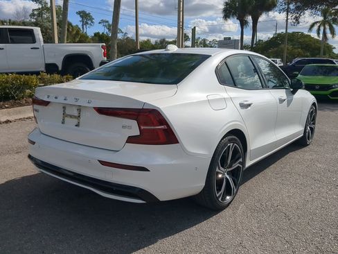 Used 2024 Volvo S60 B5 Plus image 5