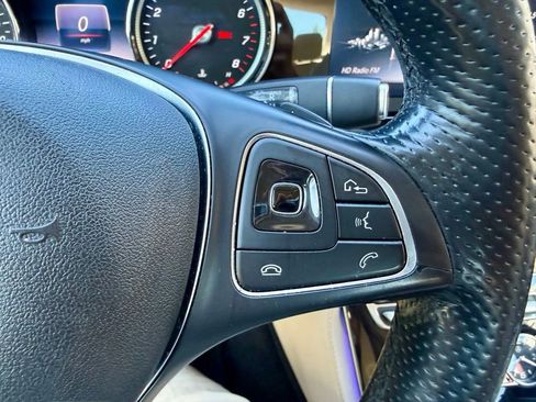 Used 2017 Mercedes-Benz E 300 4MATIC image 25