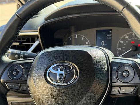 Used 2025 Toyota Corolla SE image 27